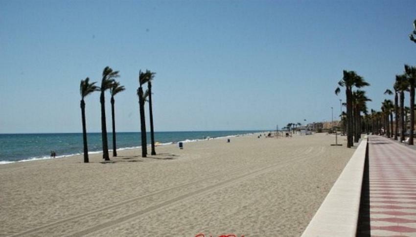 One-Bedroom Flat 200M From The Beach المرية المظهر الخارجي الصورة