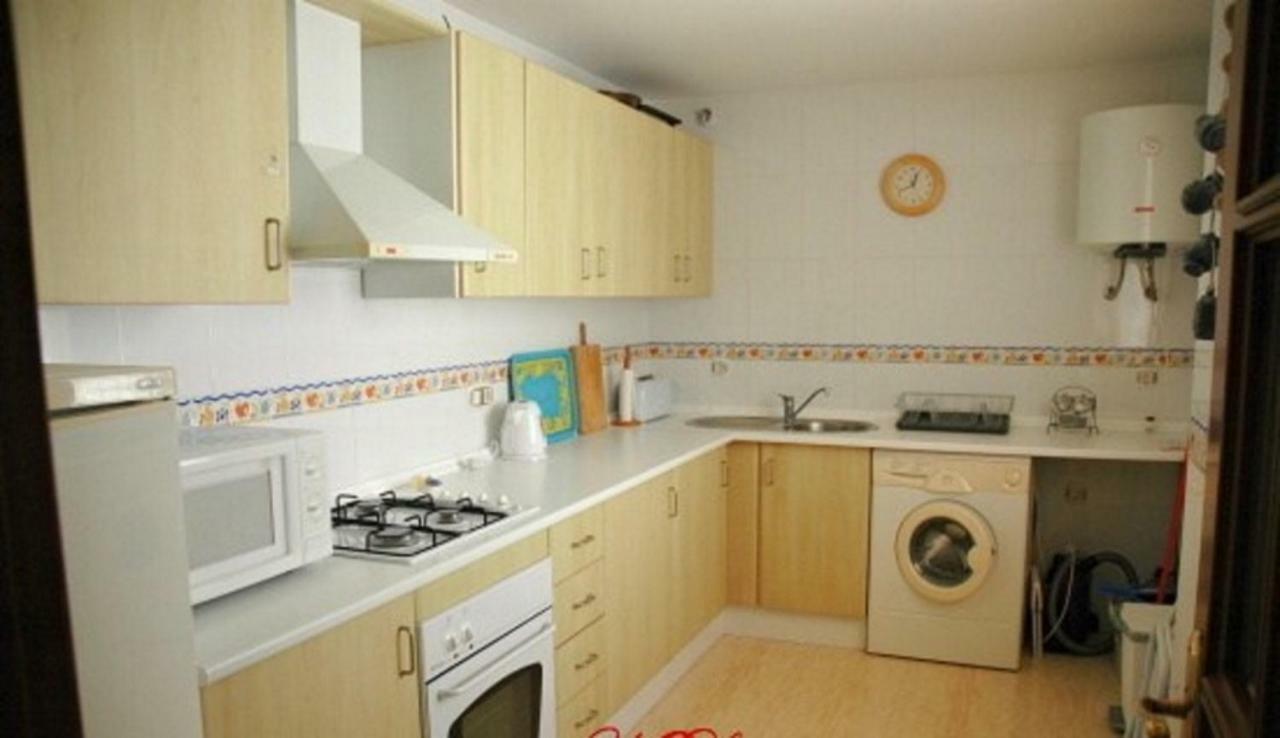 One-Bedroom Flat 200M From The Beach المرية المظهر الخارجي الصورة